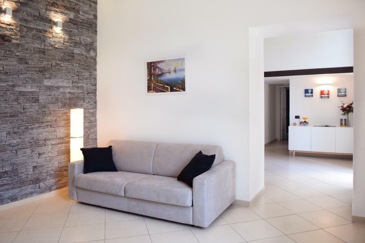 Sweet Dreams Apartment เนเปิลส์ ภายนอก รูปภาพ